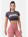 Sporty HERO crop top s krátkym rukávom je ďalší skvelý kúsok z novej kolekcie HERO N 2 Collection. 