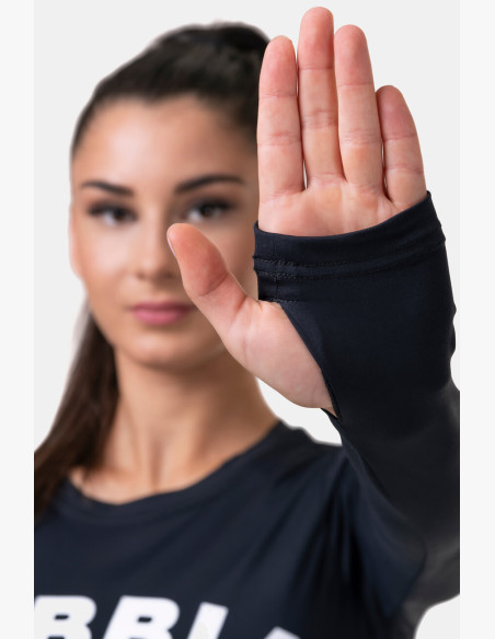 NEBBIA Sporty HERO crop top with long sleeves black