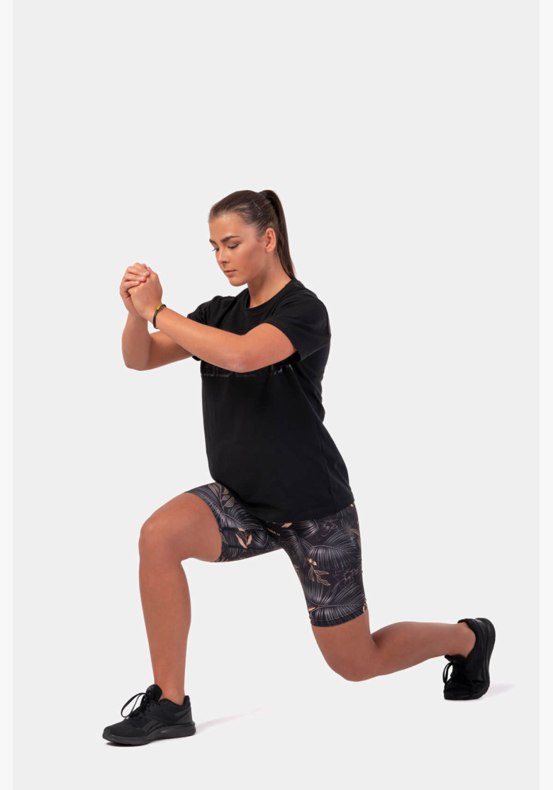 NEBBIA Invisible Logo NEBBIA T-shirt...