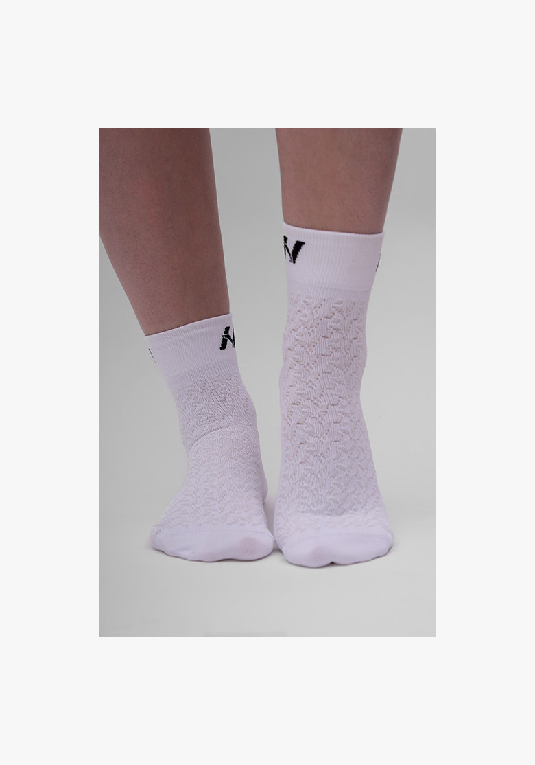 NEBBIA "HI-TECH" N-pattern crew socks... NEBBIA "HI-TECH" N-pattern crew socks...