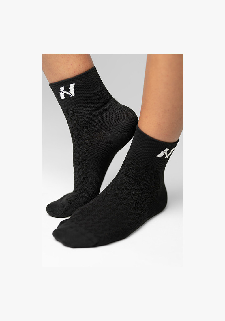 NEBBIA "HI-TECH" N-pattern crew socks... NEBBIA "HI-TECH" N-pattern crew socks...