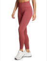 Dámske legíny björn borg sthlm seamless tights ti ponúkajú príjemný pružný materiál zo zmesi recyklovaného polyesteru a polyamidu, ktorý je ale zároveň pevný, nepresvitá a nemá švy.