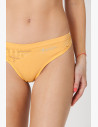 We offer you the new seamless cut of the BeString, an even more perfect shape and extravagant design.
