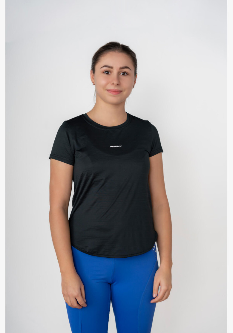 NEBBIA FIT Activewear tričko “Airy” s reflexným logom čierna