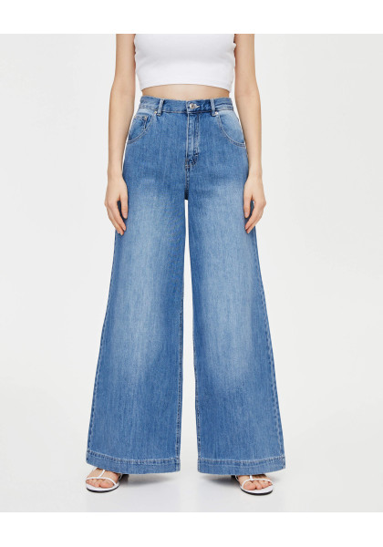 Wide-leg jeans with darts Pull & Bear