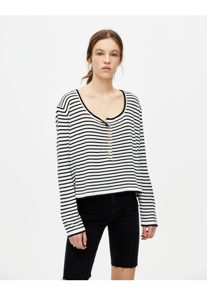 Buttoned fine knit sweater Pull & Bear