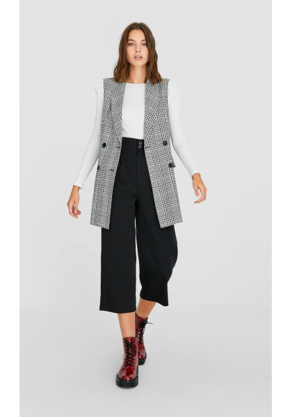 Straight cropped trousers Stradivarius