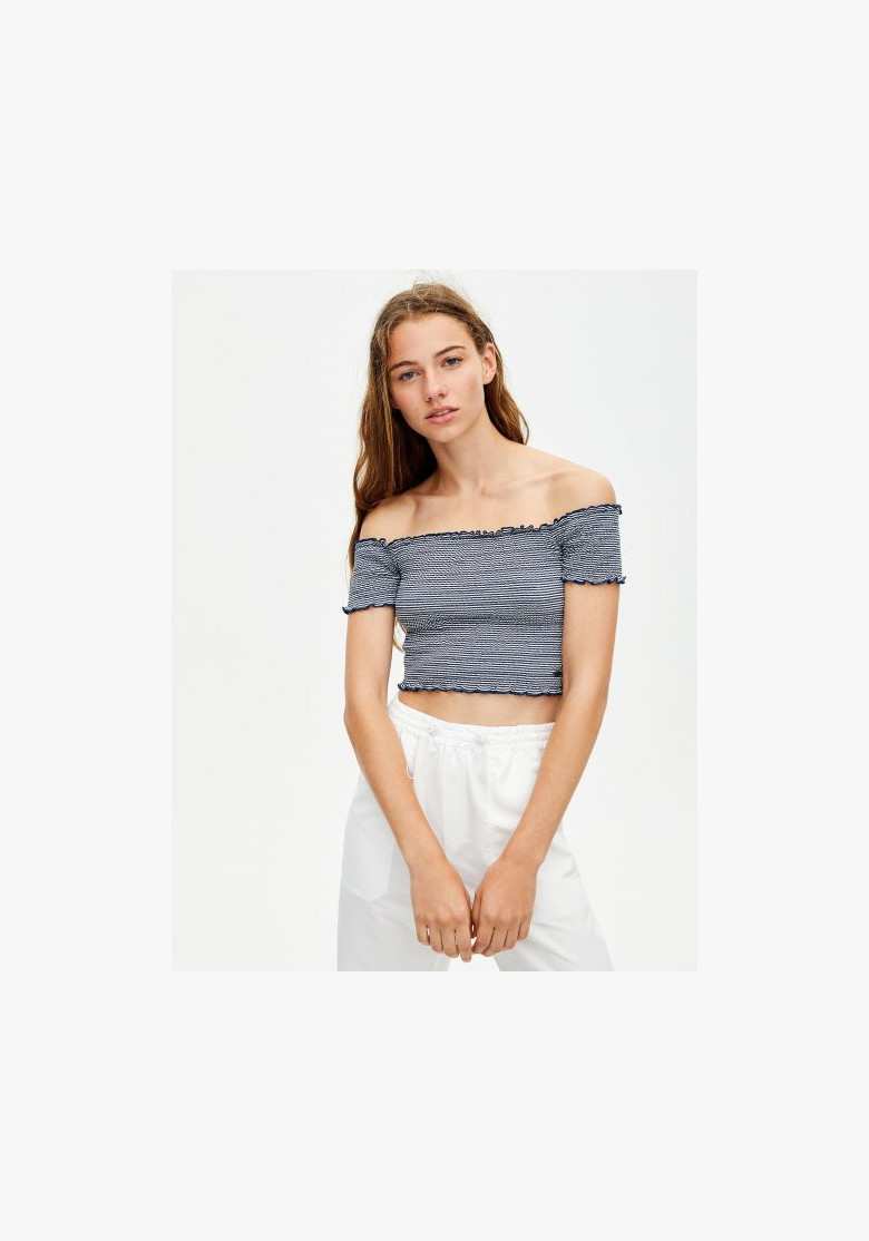 Women's top with sleeves Pull & Bear