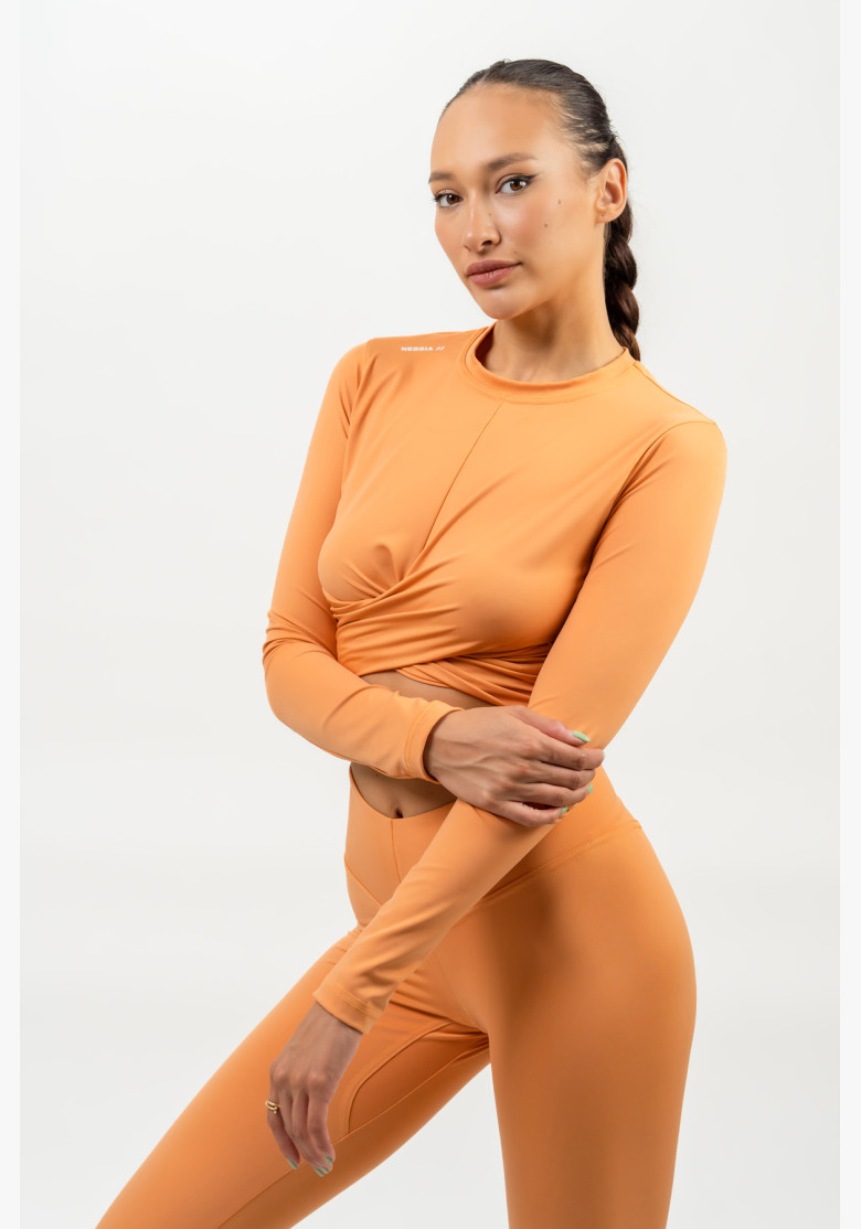 NEBBIA Crop top with long sleeves...