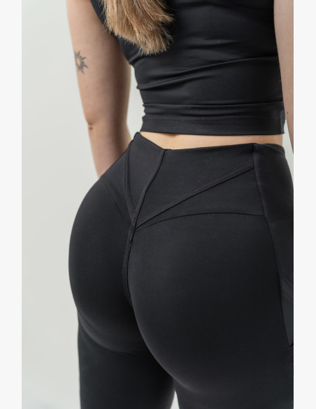 NEBBIA High waisted cycling shorts 10″ GYM THERAPY black