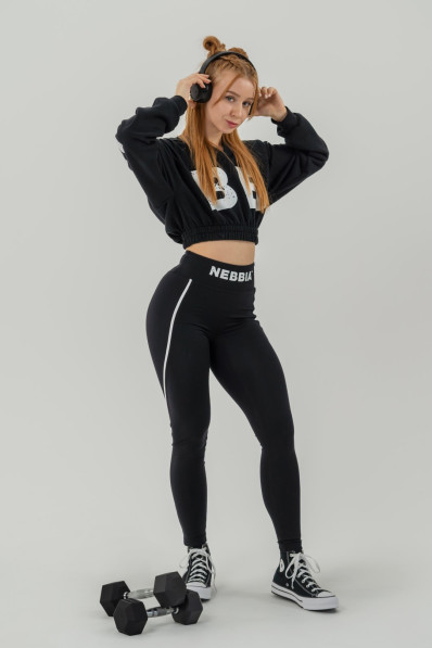 NEBBIA Crop top mikina MUSCLE MOMMY čierna