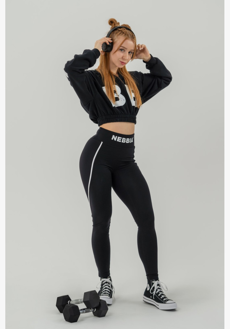 NEBBIA Crop top mikina MUSCLE MOMMY čierna