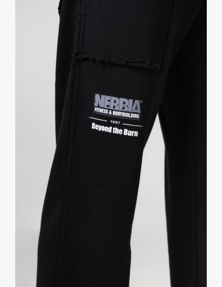 NEBBIA Tepláky s vreckami NO SHORTCUTS čierne