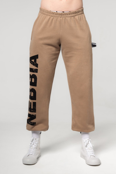 NEBBIA Voľné baggy tepláky s vreckami GYM BRO hnedé